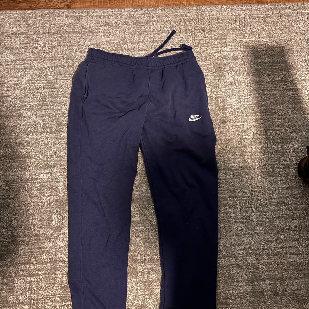 Nike Men's Navy Slim Fleece Joggers with White Swoosh